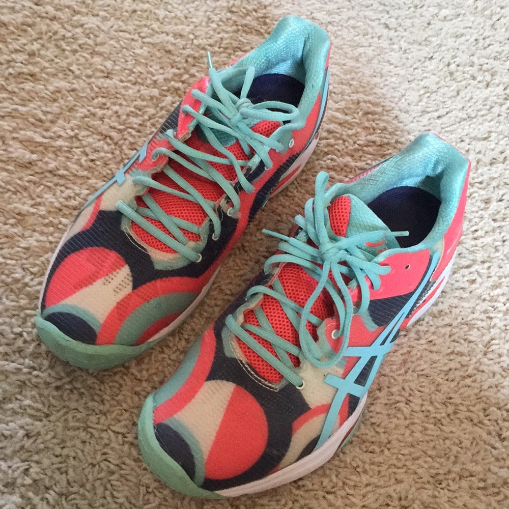 Size o Asics